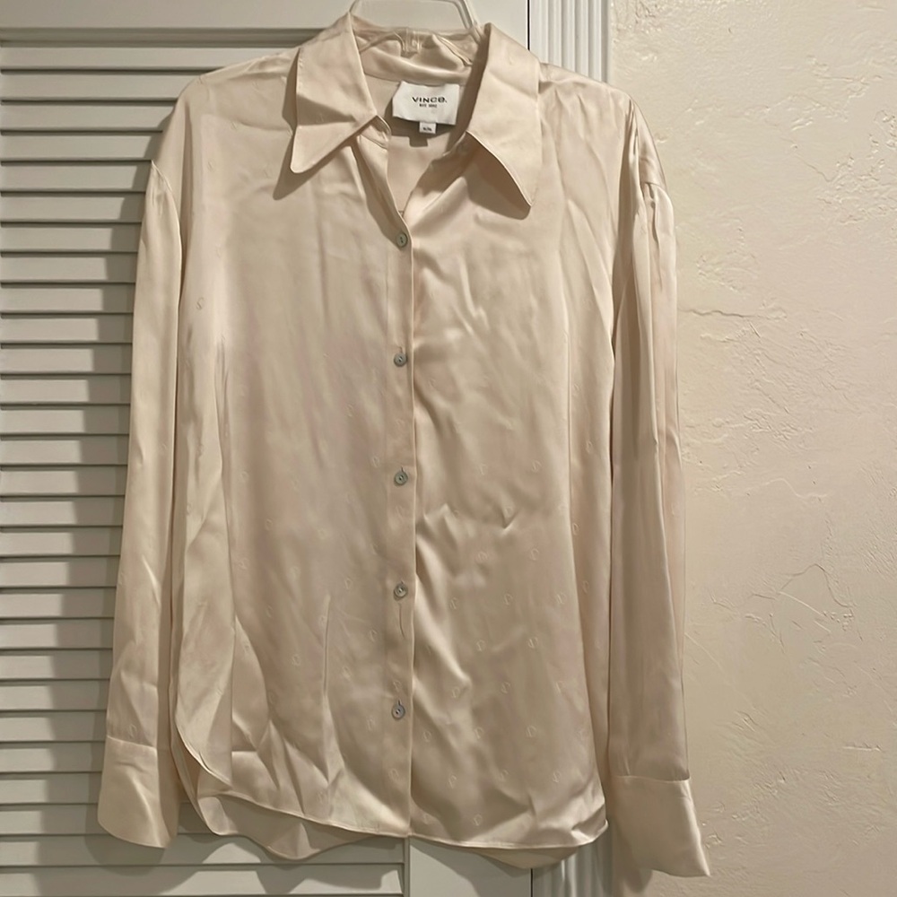 Vince women’s long sleeve, button-down dress shirt